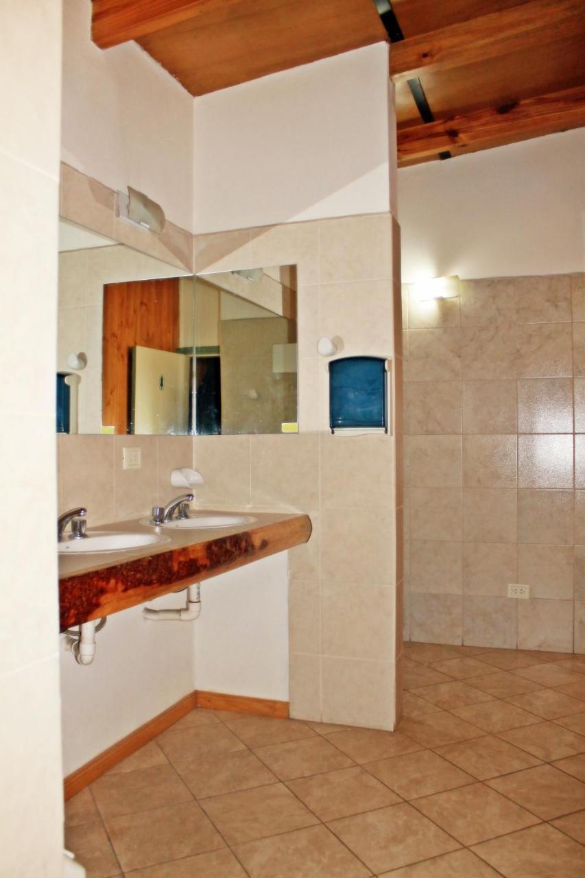 Alhue Patagonia Hostel San Martín de los Andes Eksteriør bilde